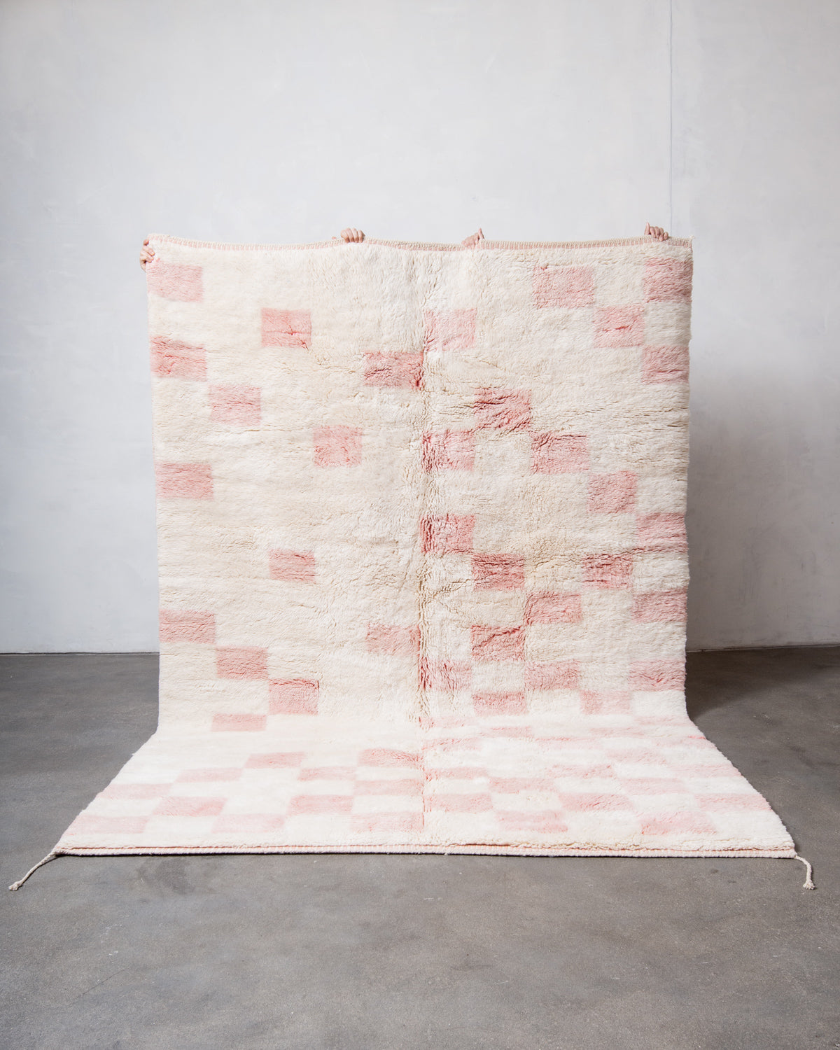 Modern, designer, handcrafted 100% sheep’s wool Berber rug from Morocco. Beni M’rirt carpet with beautiful colours and patterns and fluffy wool texture.